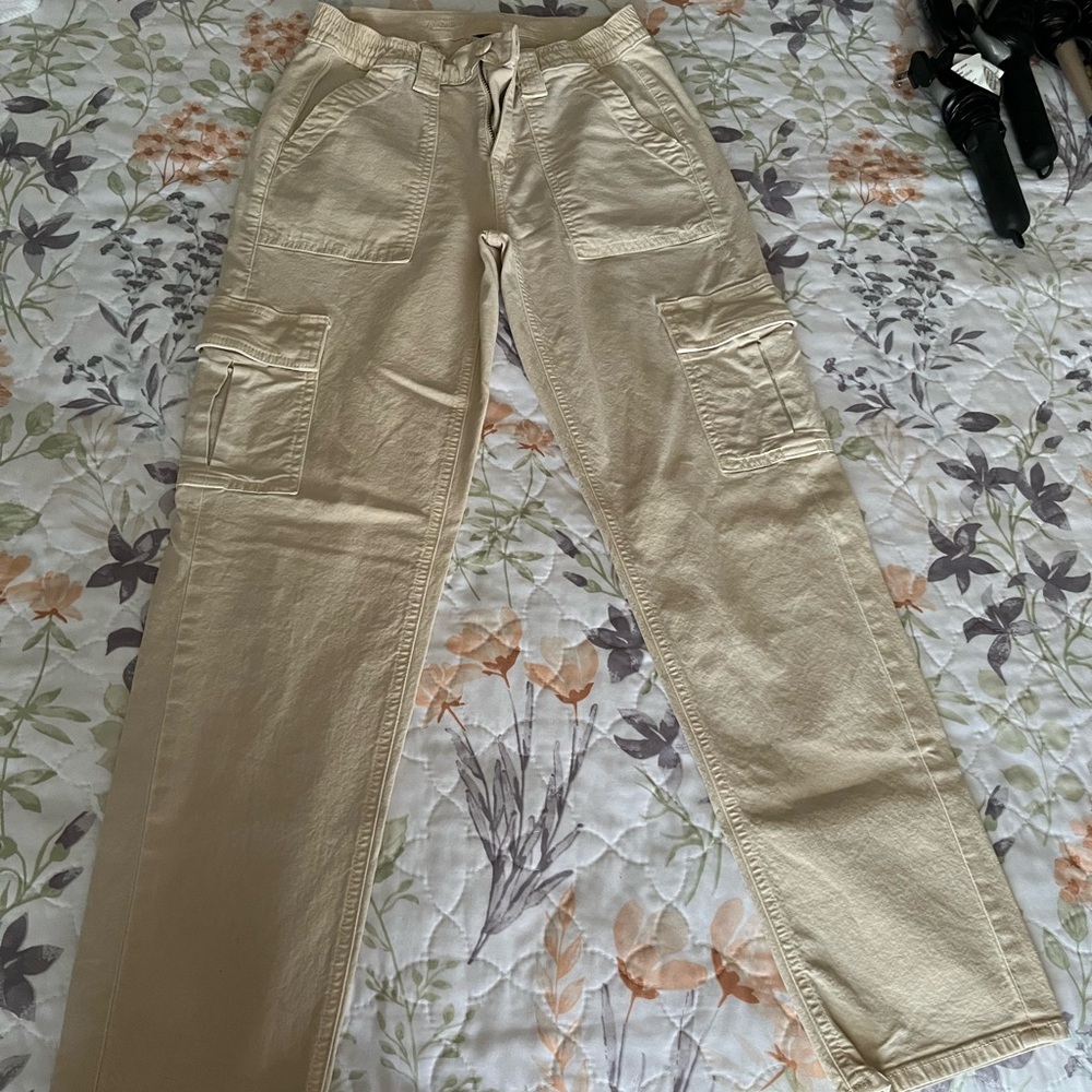 American Eagle Outfitters Cream Cargo Pants